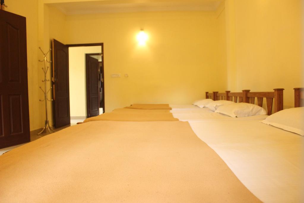 Lamond Holidays Munnar Buitenkant foto